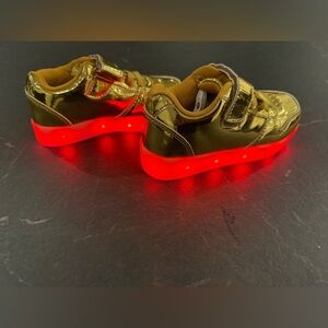 Kids light up shoes with USB charging flashing LED sneakers unisex